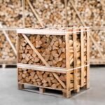 Brennholz Gigant Kammergetrocknetes Esche Kaminholz 25cm Halbe Palette – Bild 2